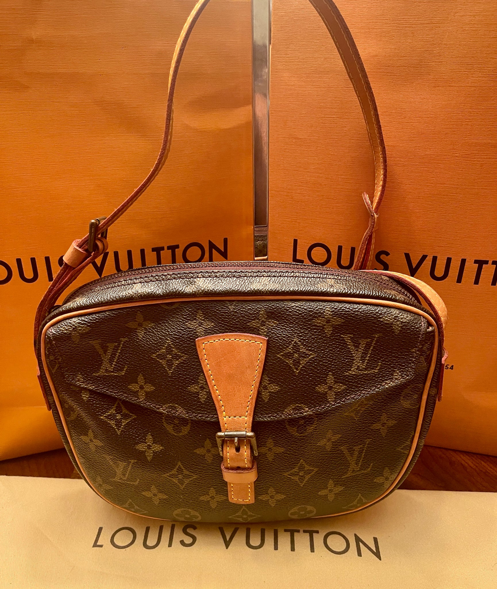 LOUIS VUITTON Jeune Fille Cross Body Bag Vintage Very Good